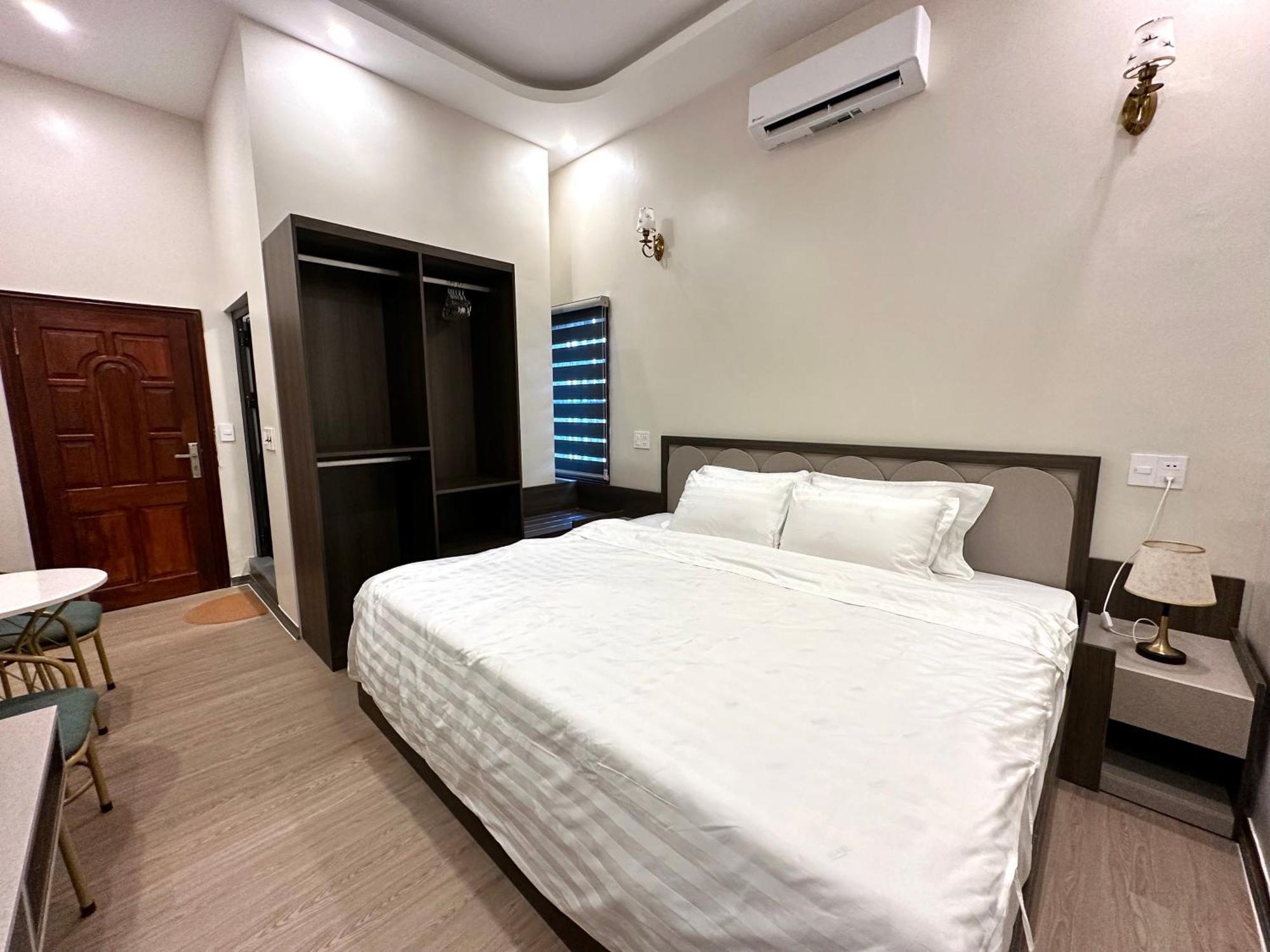 Odyssey Hostel, Tours & Motorbikes Rental 河江 外观 照片